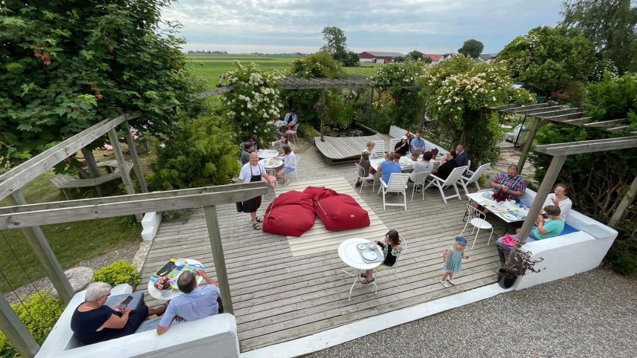 Peppinge Bed & Breakfast Loderup Bagian luar foto