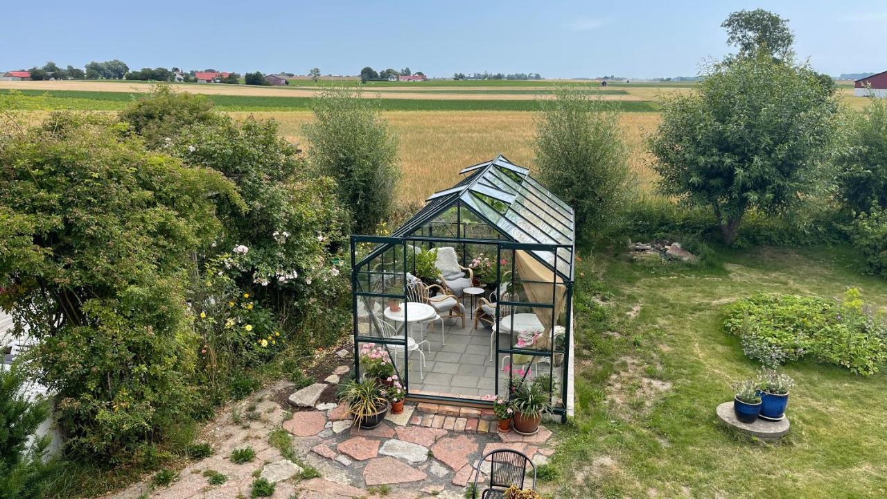 Peppinge Bed & Breakfast Loderup Bagian luar foto